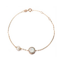 Load image into Gallery viewer, PEARL &amp; DIAMOND JEWELLERY WHITE MOTHER OF PEARL STONE BRACELET
