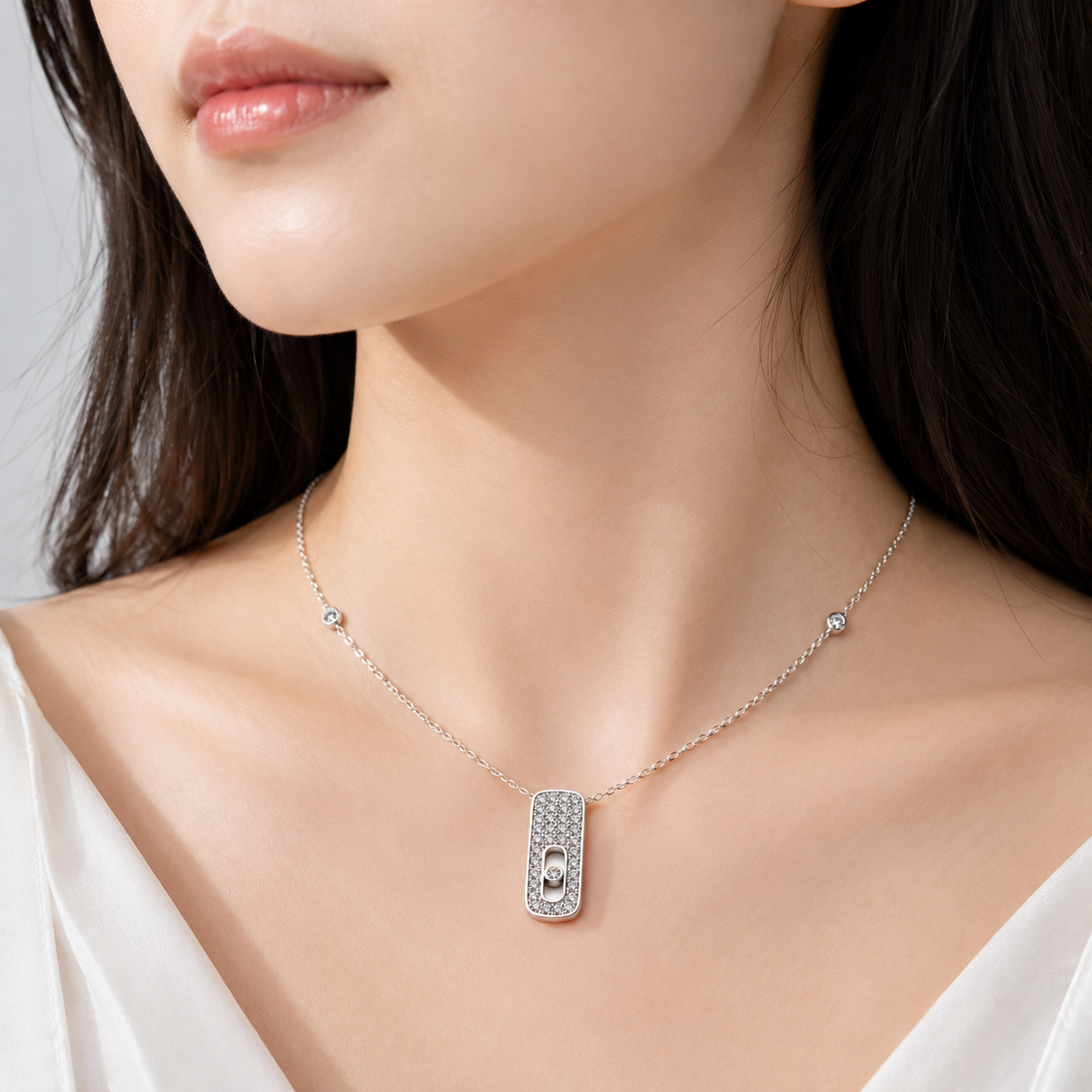 Diamonds Jewellery Necklace