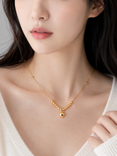 Load image into Gallery viewer, Gold Jewellery Necklace
