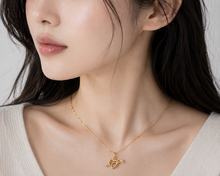 Load image into Gallery viewer, Gold Jewellery Necklace
