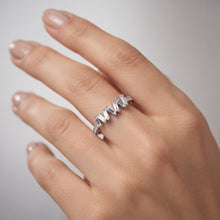 Load image into Gallery viewer, Diamond Jewellery Ring
