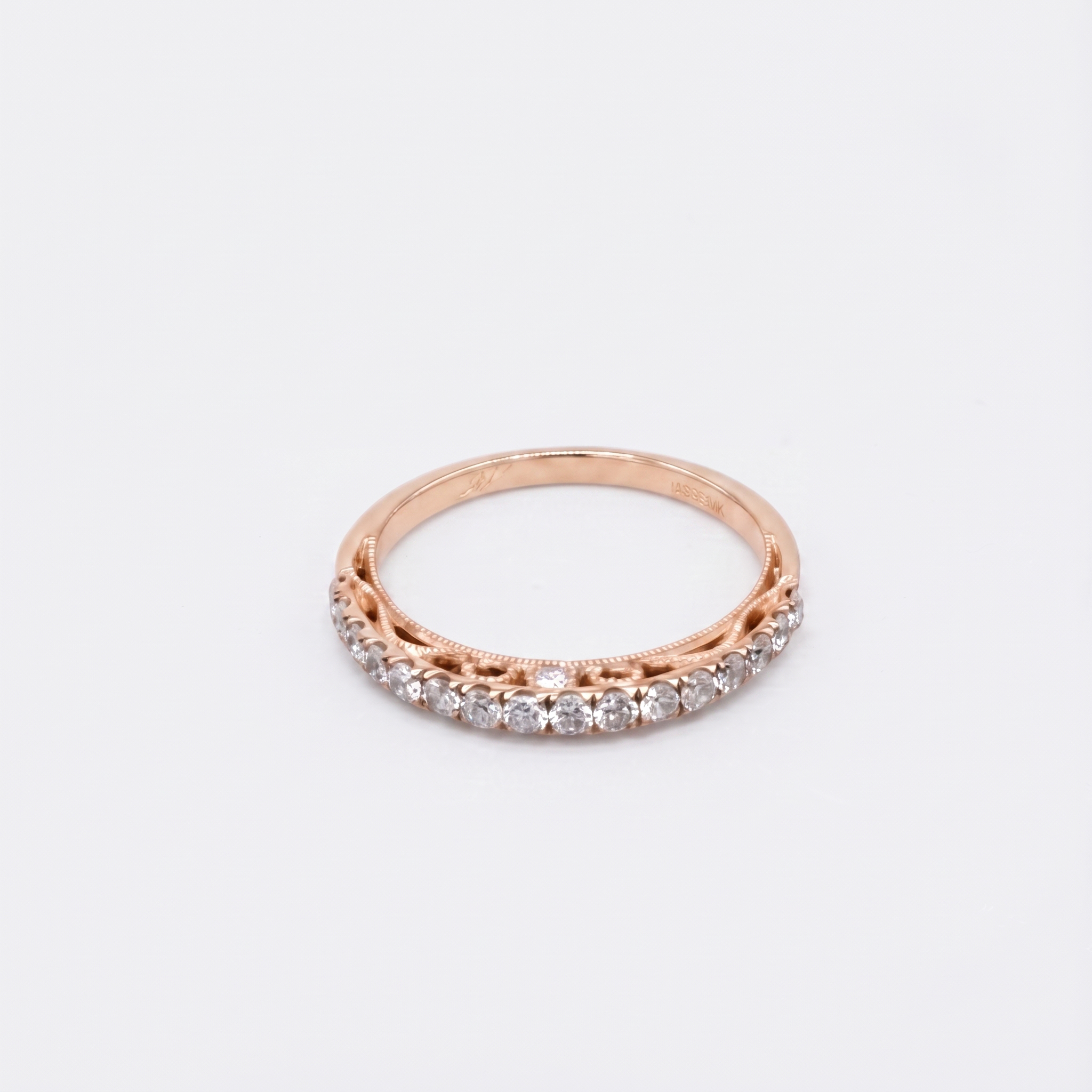 DIAMOND JEWELLERY RING