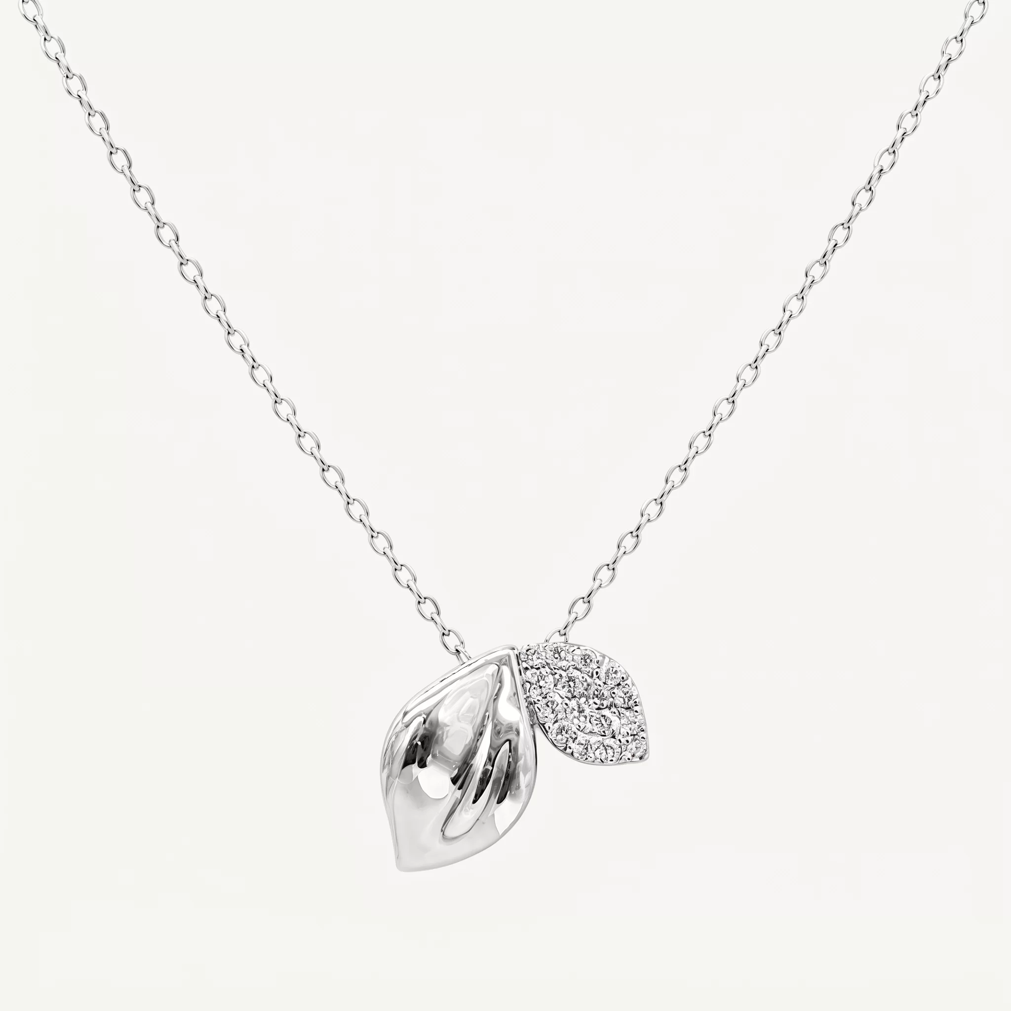Diamonds Jewellery Necklace