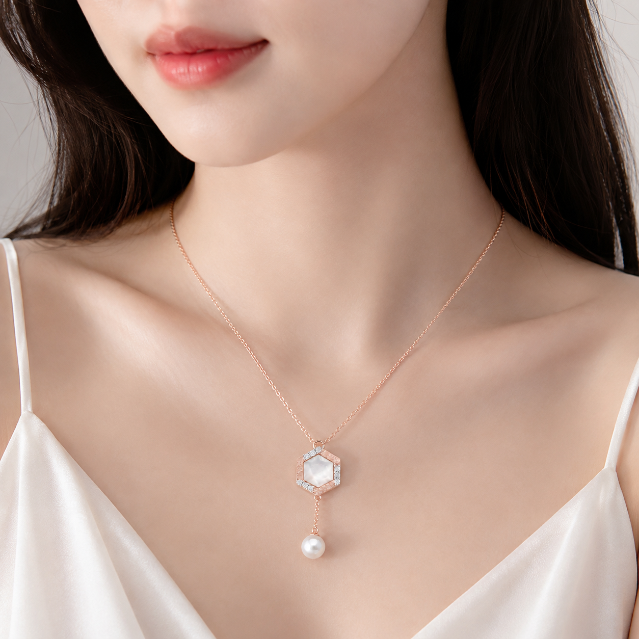 Diamond Pearl Jewellery Necklace